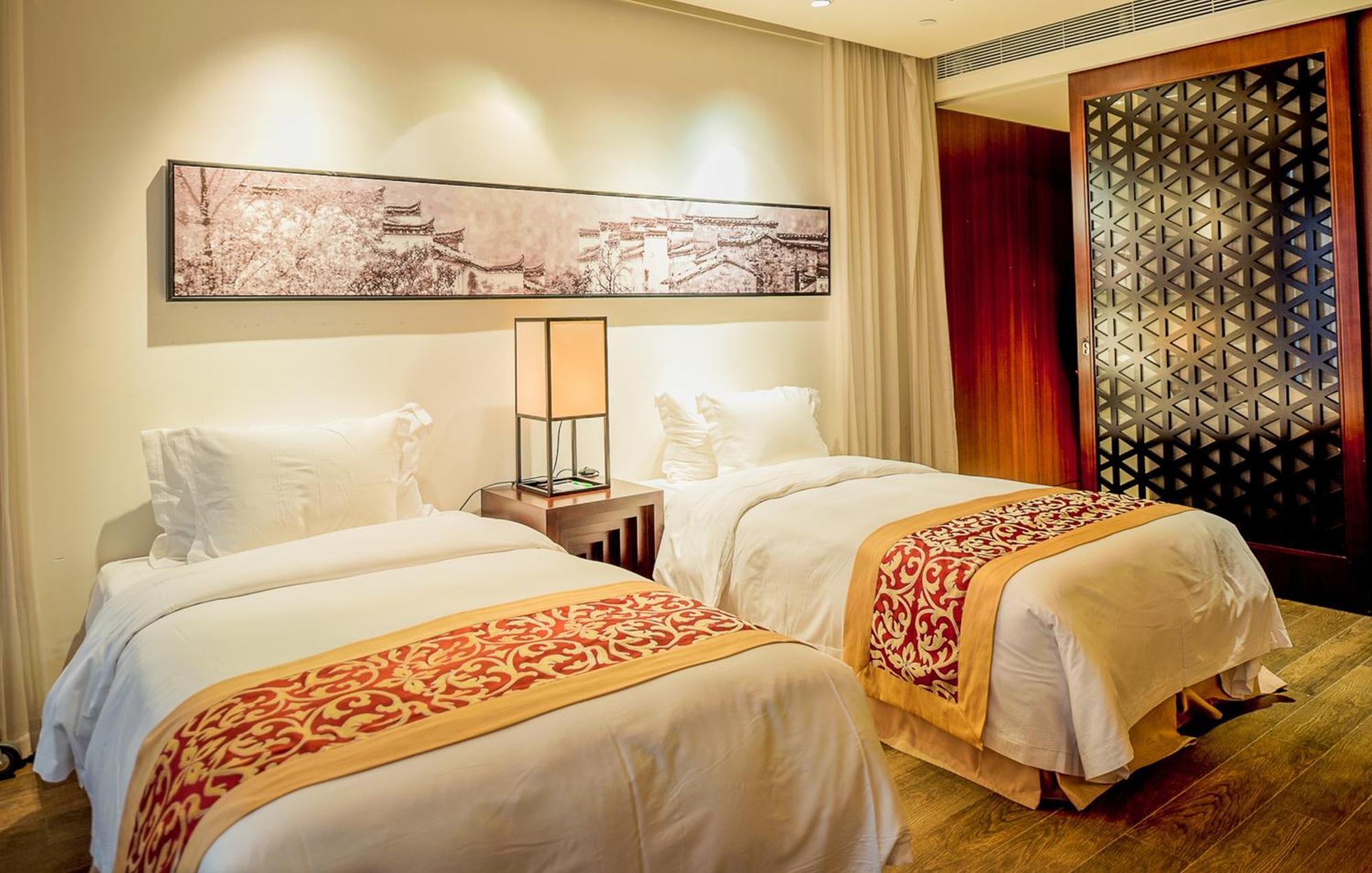 Holiday Inn Resort Chaohu Hot Spring By Ihg Хэфэй Экстерьер фото